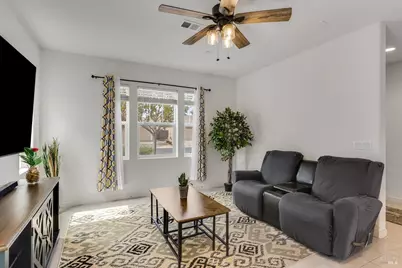 543 Vega Way, Vacaville, CA 95687 - Photo 13