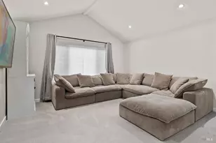 7685 Beverly Dr, Rohnert Park, CA 94928 - Photo 9