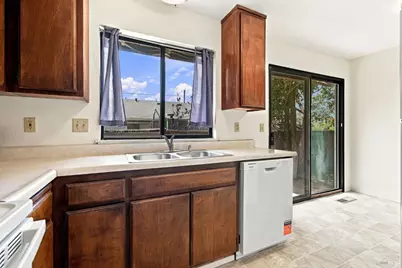 2038 Terry Road, Santa Rosa, CA 95403 - Photo 13