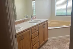 33 Chestnut Ct, Rohnert Park, CA 94928 - Photo 13