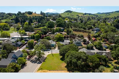 156 Grant Court, Petaluma, CA 94952 - Photo 5