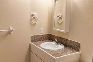 1022 Ruth Pl, Santa Rosa, CA 95401 - Photo 15