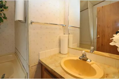 11480 San Joaquin Ext, Clearlake, CA 95422 - Photo 19