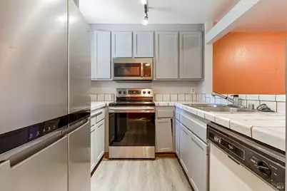 901 Russell Avenue #136, Santa Rosa, CA 95403 - Photo 7