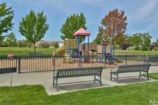 925 Pinot Noir Way, Windsor, CA 95492 - Photo 49