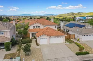 2263 Garnet Dr, Vallejo, CA 94591 - Photo 3