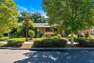 2608 W Pueblo Avenue, Napa, CA 94558 - Photo 3
