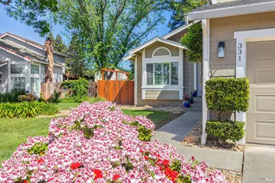 331 Bridgeport Court, Vacaville, CA 95687 - Photo 5