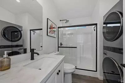 819 Center Street, Healdsburg, CA 95448 - Photo 27