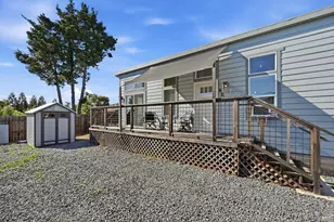 819 Center St, Healdsburg, CA 95448 - Photo 31