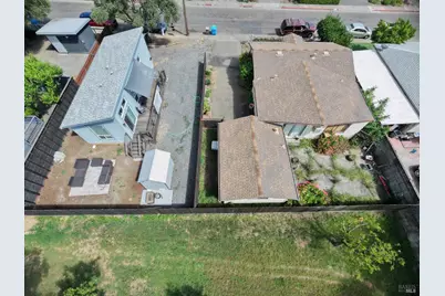 819 Center Street, Healdsburg, CA 95448 - Photo 1