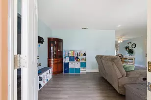 913 5th St, Fairfield, CA 94533 - Photo 5