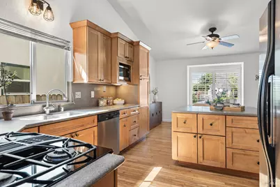 476 Talbot Avenue, Santa Rosa, CA 95405 - Photo 11