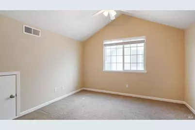 930 Russell Avenue, Santa Rosa, CA 95403 - Photo 29