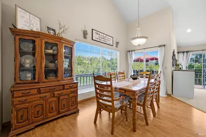 258 Circle Oaks Drive, Napa, CA 94558 - Photo 3