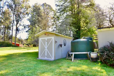 30860 Simpson Lane, Fort Bragg, CA 95437 - Photo 29