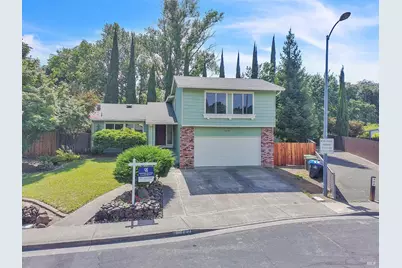 3447 Springfield Drive, Fairfield, CA 94534 - Photo 3