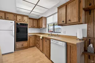 92 Anacapa Dr, Santa Rosa, CA 95403 - Photo 17