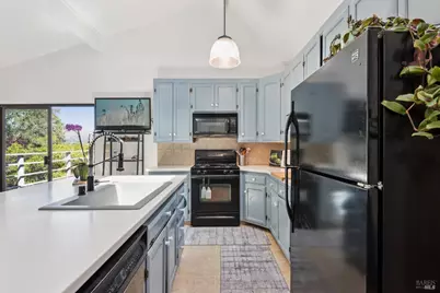 1475 Los Olivos Road, Santa Rosa, CA 95404 - Photo 19