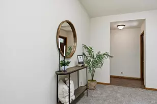 929 Helen Ave, Ukiah, CA 95482 - Photo 3