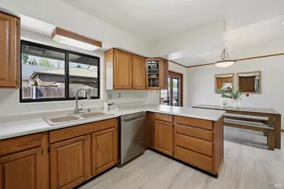 929 Helen Avenue, Ukiah, CA 95482 - Photo 7