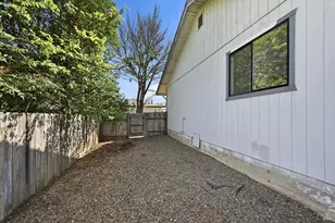 929 Helen Ave, Ukiah, CA 95482 - Photo 27