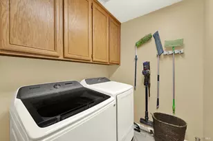 1315 Fullerton Dr, Fairfield, CA 94533 - Photo 31