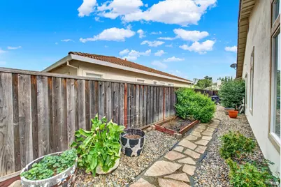 1315 Fullerton Drive, Fairfield, CA 94533 - Photo 37