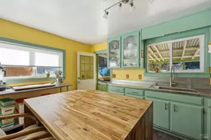 10621 River Rd, Forestville, CA 95436 - Photo 11