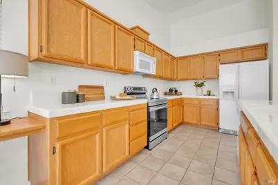 3211 Avenido Del Lago Way, Fairfield, CA 94533 - Photo 9