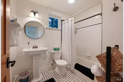 655 W Grant Street, Healdsburg, CA 95448 - Photo 19