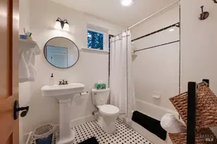 655 W Grant St, Healdsburg, CA 95448 - Photo 19