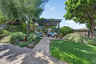 653 Windsor Dr, Benicia, CA 94510 - Photo 37