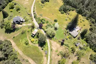 10957 Westside Rd, Healdsburg, CA 95448 - Photo 25