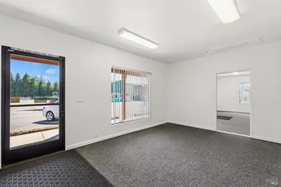 303 Talmage Road, Ukiah, CA 95482 - Photo 3