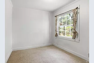 8 Lawrence Drive, Novato, CA 94945 - Photo 13