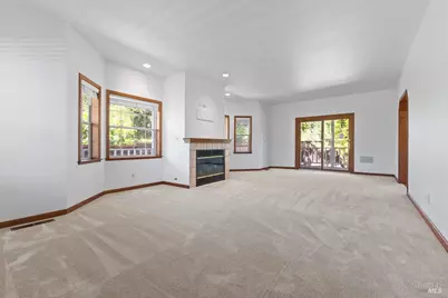 7420 Woodland Avenue, Sebastopol, CA 95472 - Photo 7