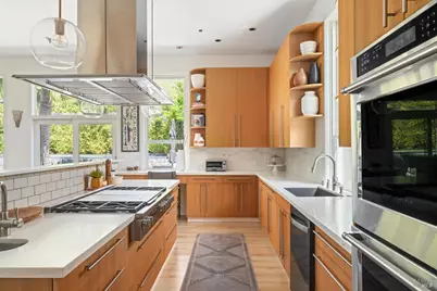 704 Las Colindas Road, San Rafael, CA 94903 - Photo 13