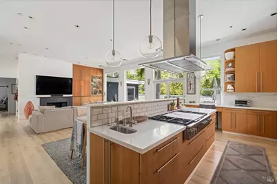 704 Las Colindas Road, San Rafael, CA 94903 - Photo 15