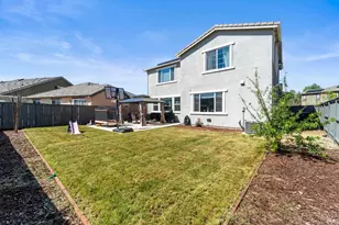 1215 Columbia Dr, Dixon, CA 95620 - Photo 29