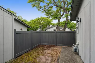 2676 Michelle Court, Napa, CA 94558 - Photo 5