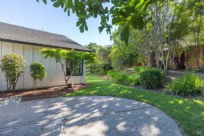 3335 Sterling Court, Napa, CA 94558 - Photo 35