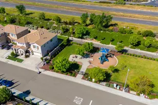 248 Aster St, Vacaville, CA 95688 - Photo 37