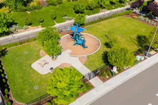 248 Aster St, Vacaville, CA 95688 - Photo 3