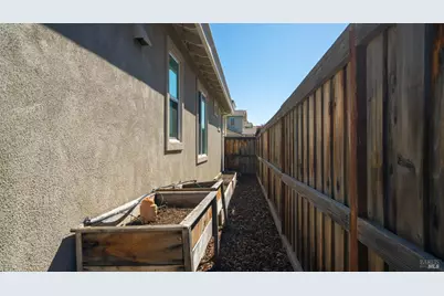 248 Aster Street, Vacaville, CA 95688 - Photo 41
