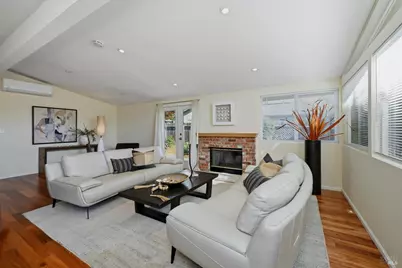 1053 Broadmoor Drive, Napa, CA 94558 - Photo 9