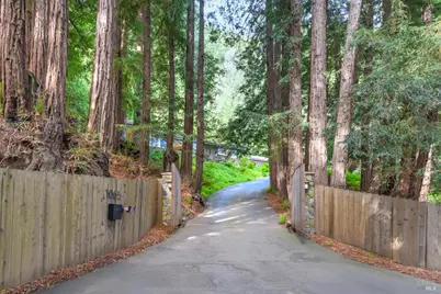 1065 Meadowsweet Drive, Corte Madera, CA 94925 - Photo 5