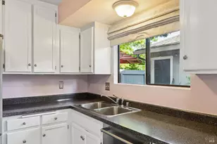 19167 Robinson Rd, Sonoma, CA 95476 - Photo 23