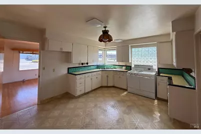 327 S Franklin Street, Fort Bragg, CA 95437 - Photo 9