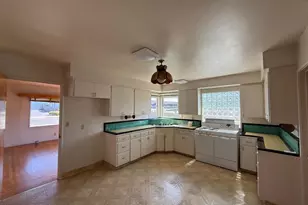 327 S Franklin St, Fort Bragg, CA 95437 - Photo 9